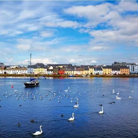 Harbour View - Two Bed With Parking Apartman Galway