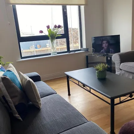 Harbour View - Two Bed With Parking Apartman *